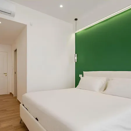 Pompei Central ゲストハウス 4*