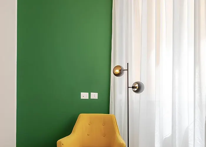 בית הארחה Pompei Central 4*